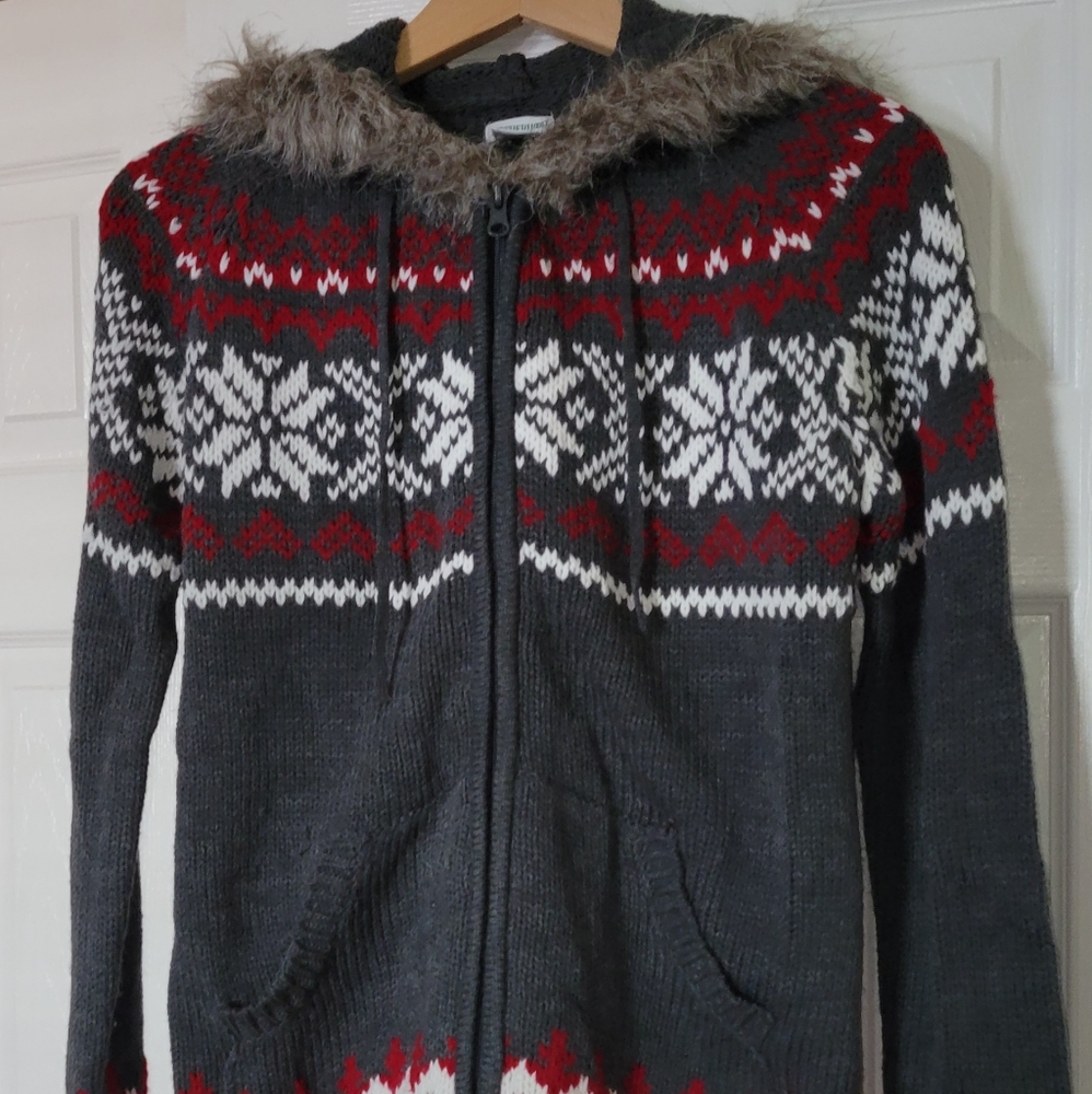 Motherhood Maternity Zip-up Sweater
